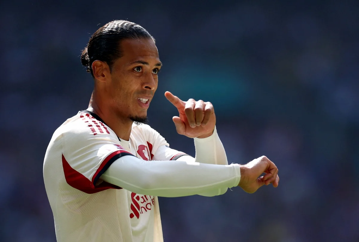 Van Dijk is a védelmébe vette Kerkez Milost