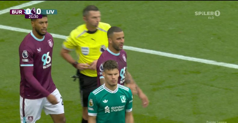 Kerkez Milos látványos szinészkedésért sárga lapott kapott –  VIDEÓ