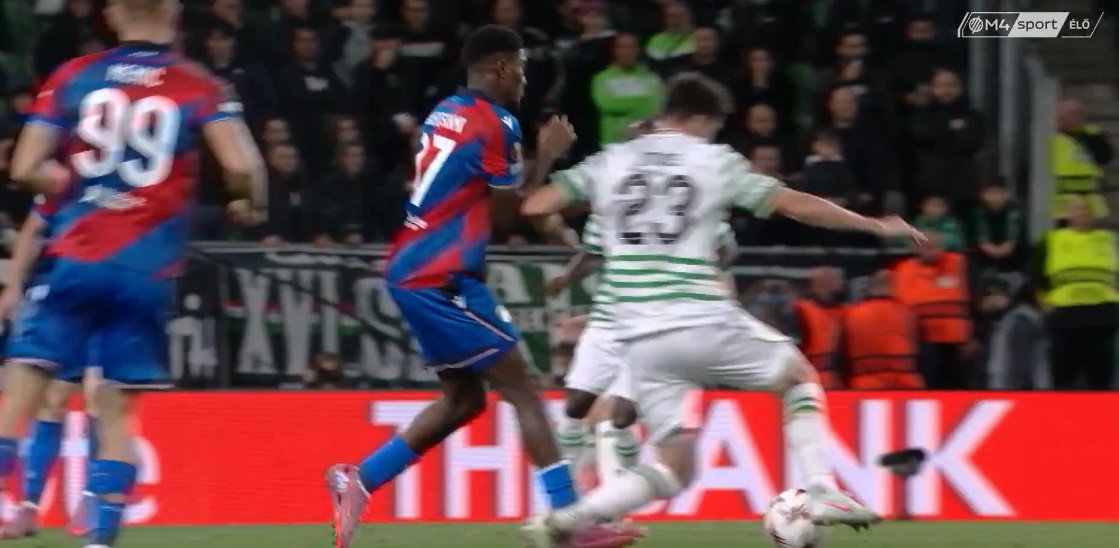 A Plzen gólszerzője taposott! ki kellett volna állítani a gól előtt ? –  VIDEÓ