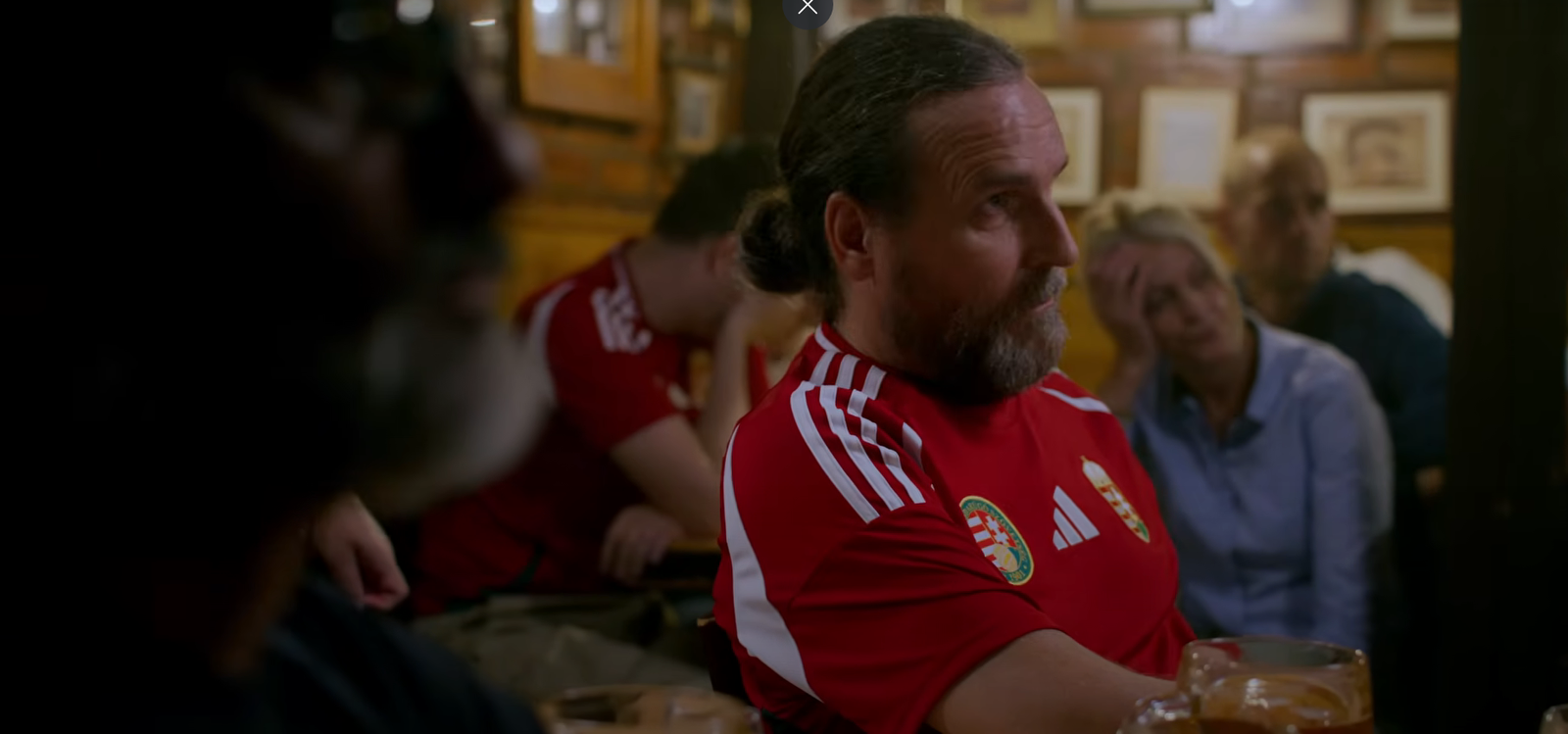 Az MLSZ új kampány videóján felhúzták magukat a magyar szurkolók –  VIDEÓ