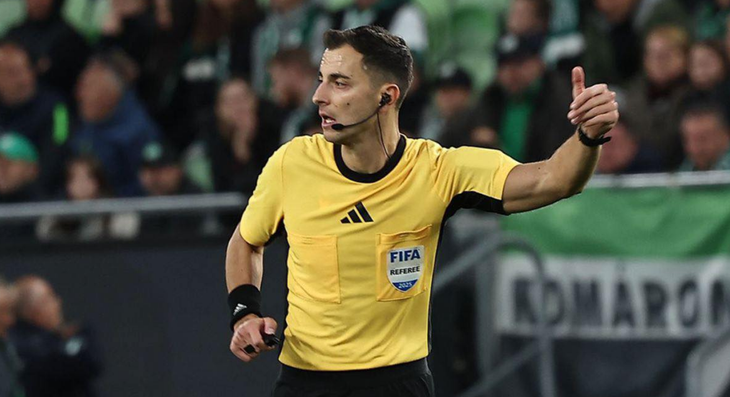 A Fradi szurkolók az MLSZ-t és a játékvezetőt okolják a Paks elleni meccs végeredménye miatt